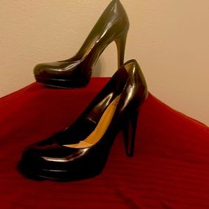 Black patent stilettos size 8 1/2